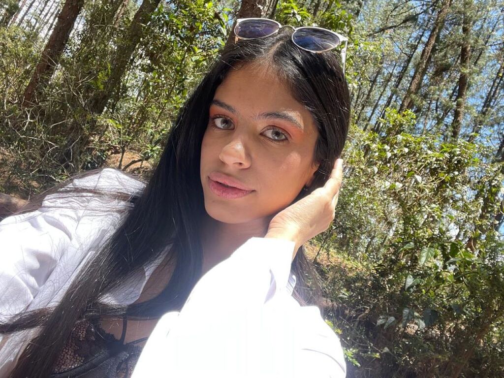 Control AbbySmitth - Live girl Cam & Interactive Lovense Toy