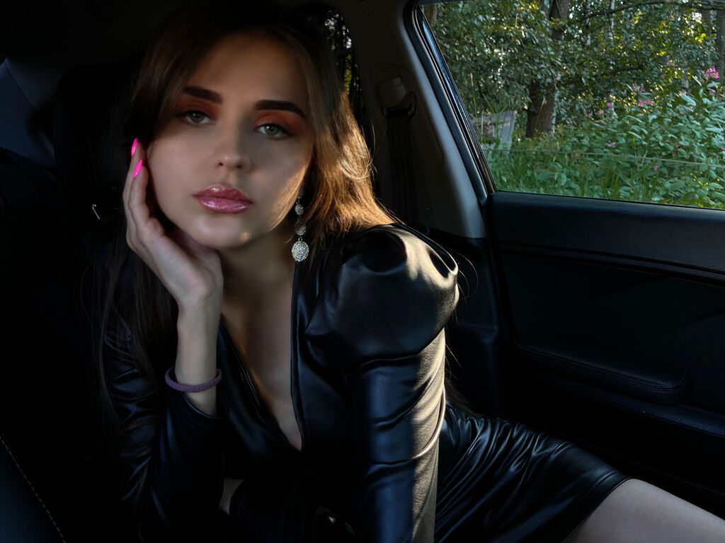 Control AngelicaShelly - Live girl Cam & Interactive Lovense Toy