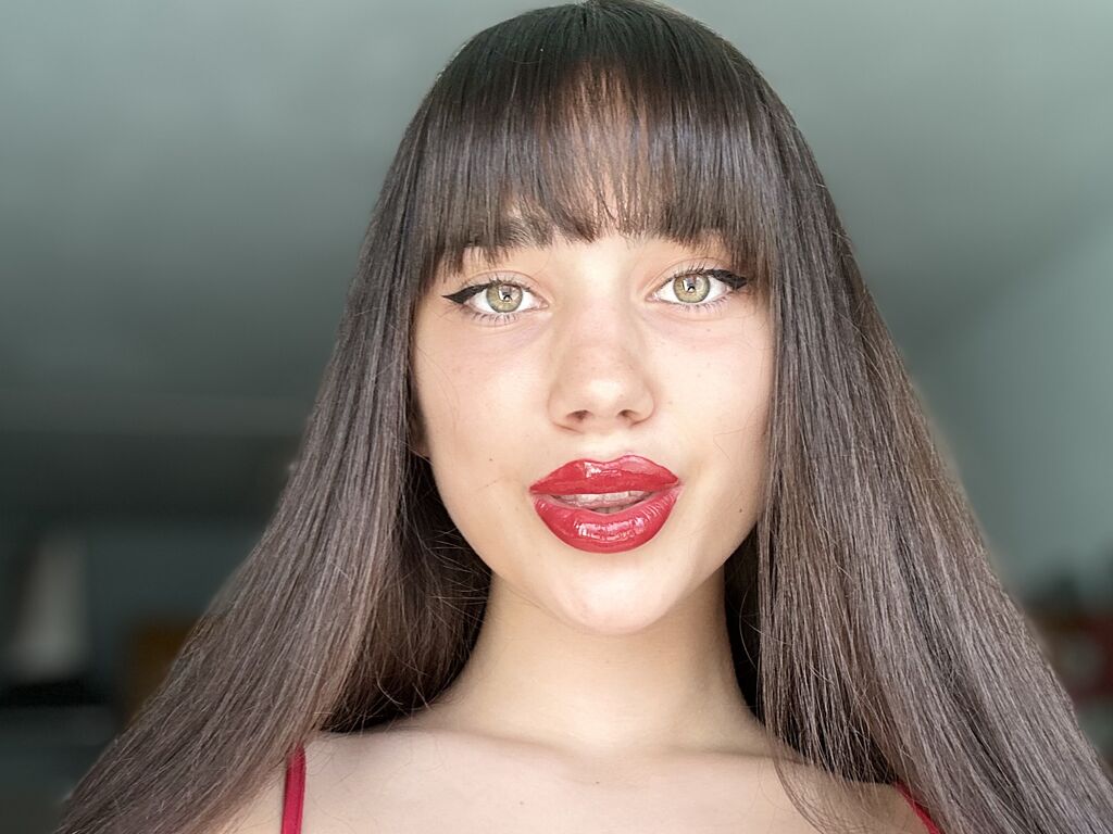 Control ChleoWild - Live girl Cam & Interactive Lovense Toy