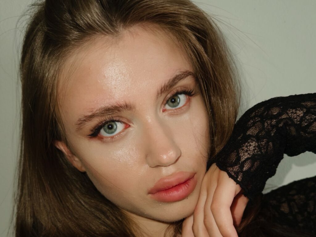 Control ChloeSunset - Live girl Cam & Interactive Lovense Toy