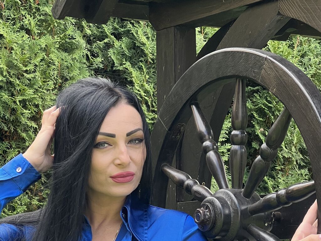 Control ErikaStill - Live Milf Cam
