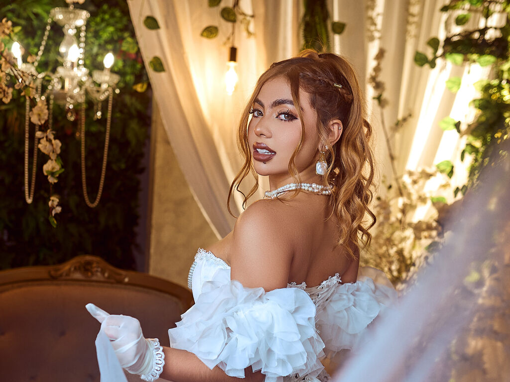 Control EvanyaRose - Live girl Cam & Interactive Lovense Toy