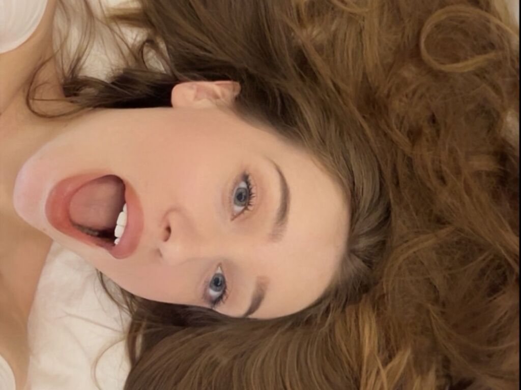 Control JessicaMelori - Live girl Cam & Interactive Lovense Toy