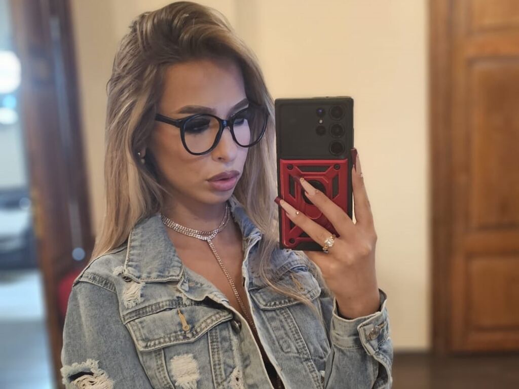 Control JoRed - Live girl Cam & Interactive Lovense Toy