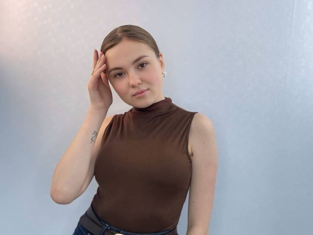 Control JolineTaubert - Live girl Cam & Interactive Lovense Toy