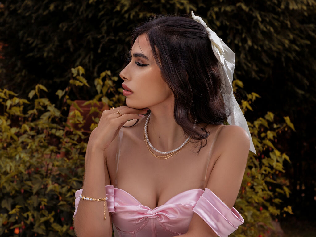 Control JuliettaJoness - Live girl Cam & Interactive Lovense Toy