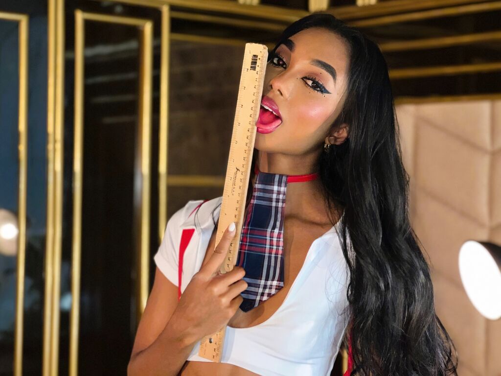 Control KatteJackson - Live girl Cam & Interactive Lovense Toy