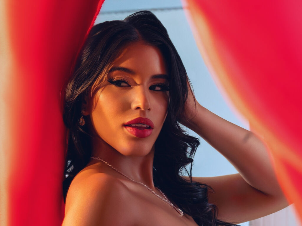 Control LeylaMonet - Live girl Cam & Interactive Lovense Toy