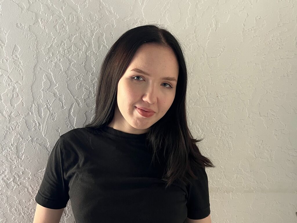 Control LillyZaitlin - Live girl Cam & Interactive Lovense Toy