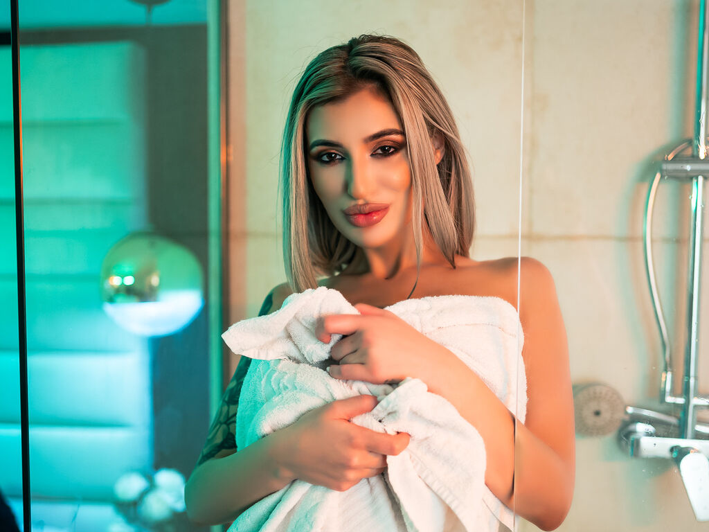Control MalloryShaw - Live girl Cam & Interactive Lovense Toy