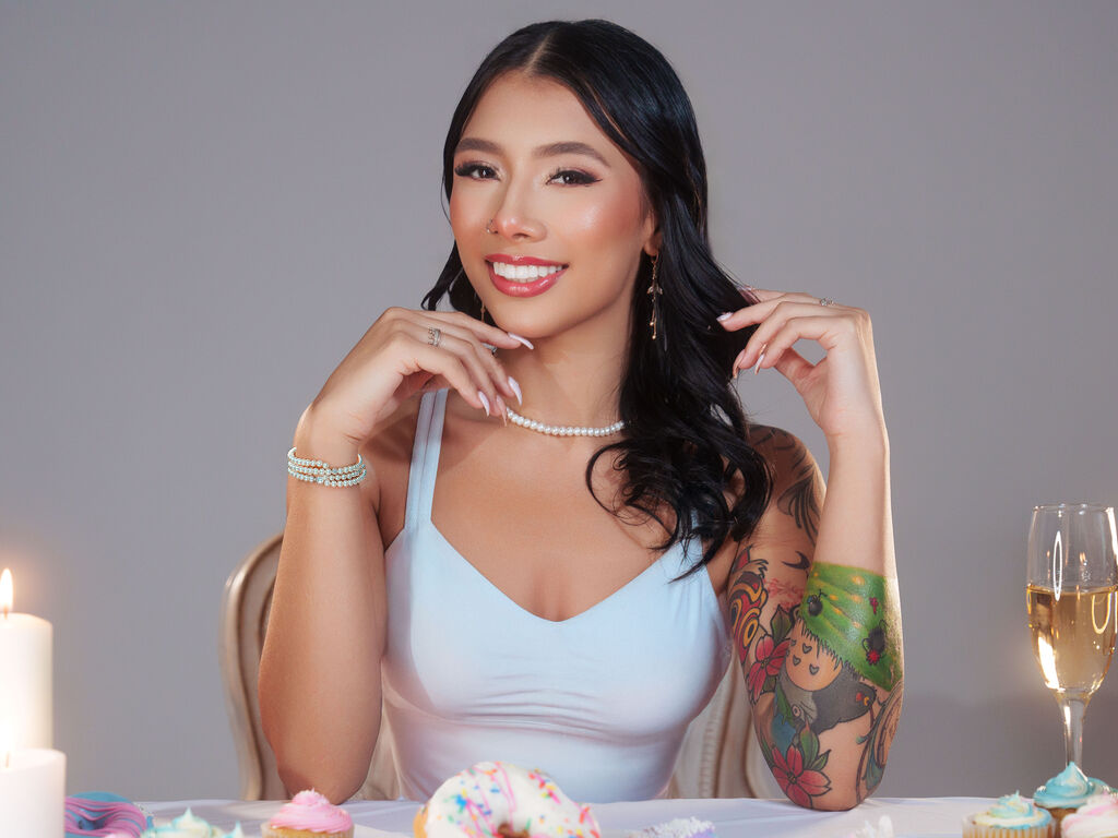 Control MarlaBolton - Live girl Cam & Interactive Lovense Toy
