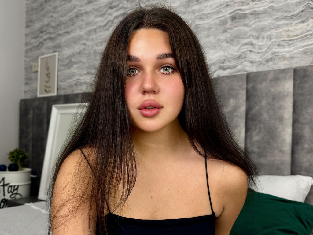 Control RihannaRiley - Live girl Cam & Interactive Lovense Toy