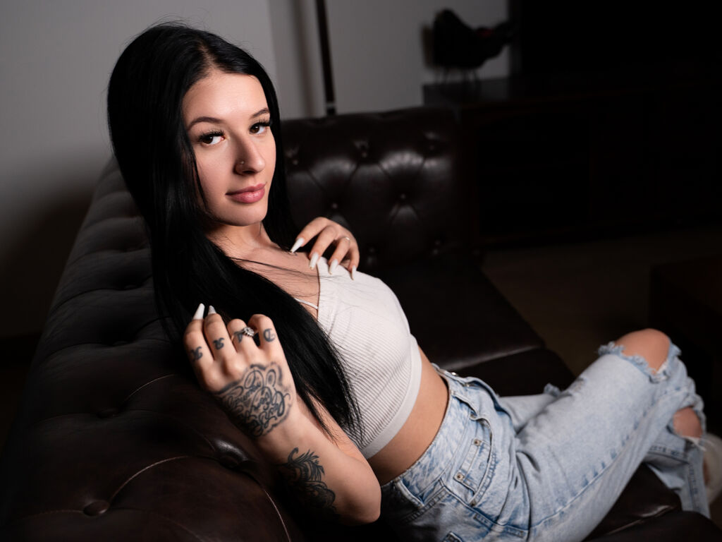 Control RubyVoss - Live girl Cam & Interactive Lovense Toy