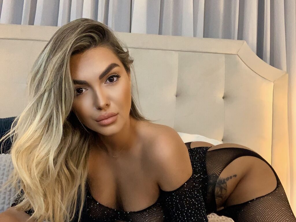 Control SamanthaRogue - Live White Cam