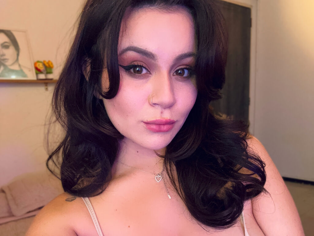 Control ShantaleParist - Live girl Cam & Interactive Lovense Toy