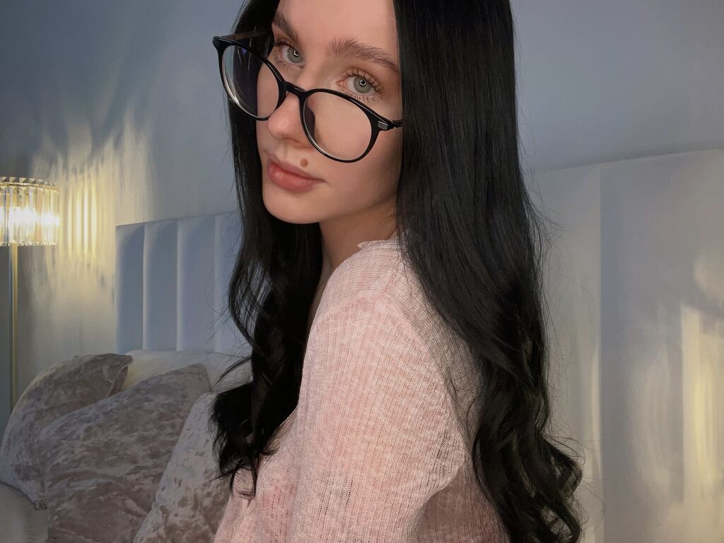 Control SofiMils - Live girl Cam & Interactive Lovense Toy