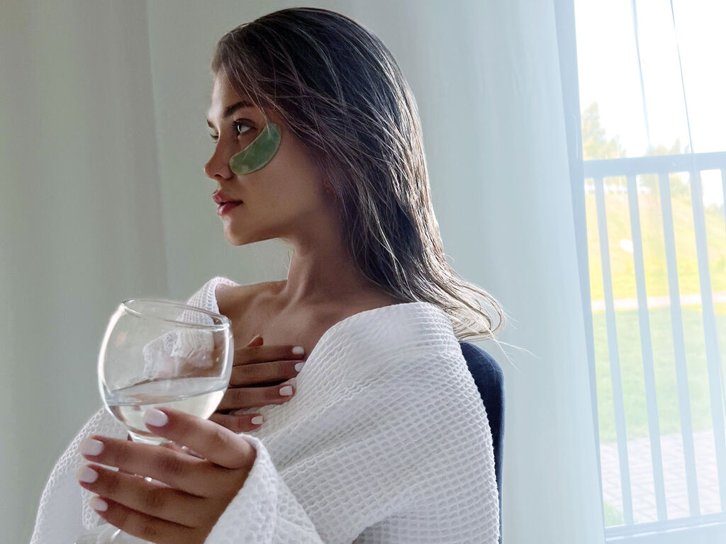 Control ValyMorgan - Live girl Cam & Interactive Lovense Toy