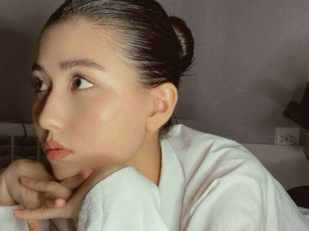Control ViriniaHicks - Live Asian Cam